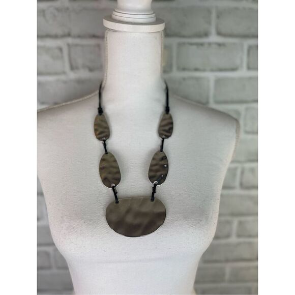 EST. 1946 Silver Hammered Statement Necklace - Picture 1 of 7
